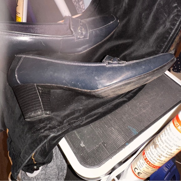 Heels - Picture 4 of 4